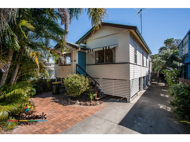 7 Kate Street, Woody Point QLD 4019