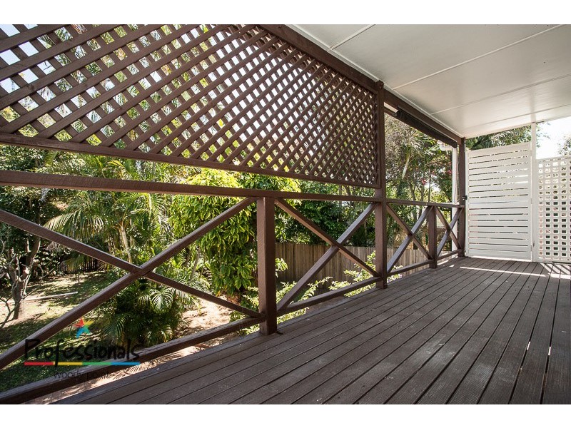 7 Kate Street, Woody Point QLD 4019