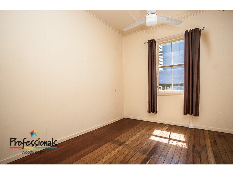 7 Kate Street, Woody Point QLD 4019