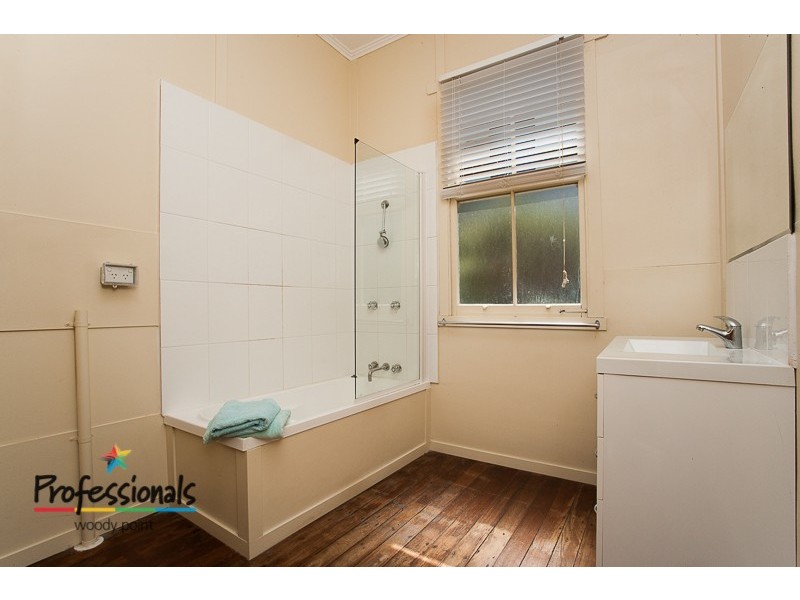 7 Kate Street, Woody Point QLD 4019