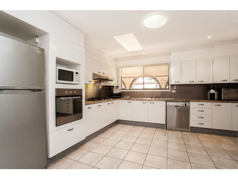 1 Creek Street, Redcliffe QLD 4020