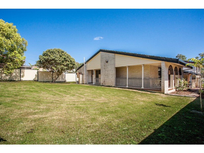 1 Creek Street, Redcliffe QLD 4020