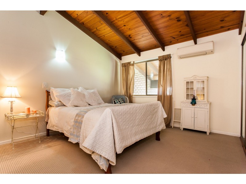 1 Creek Street, Redcliffe QLD 4020