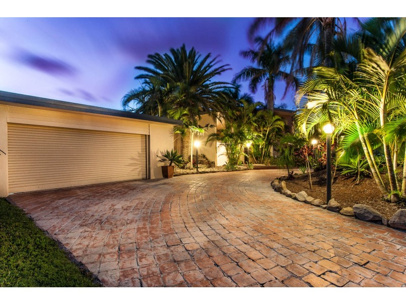 9 Gretel Court, Newport QLD 4020