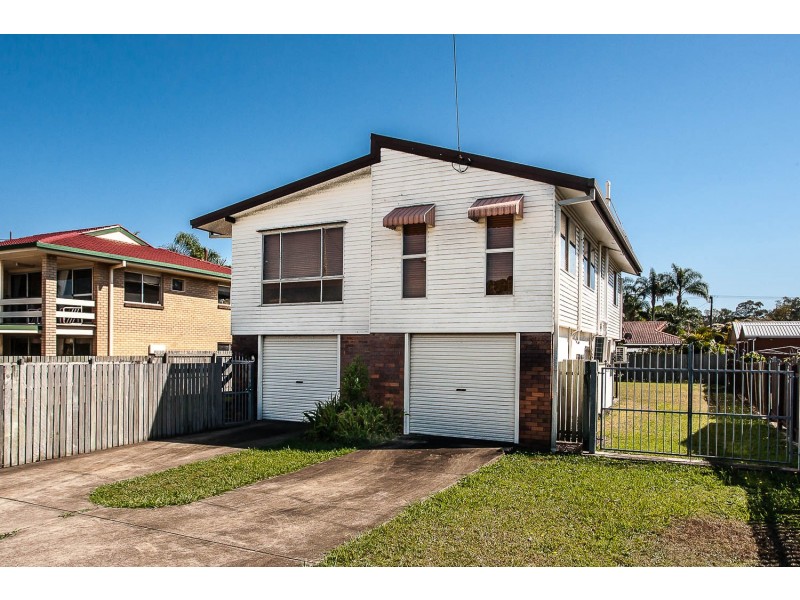 90 Griffith Road, Scarborough QLD 4020