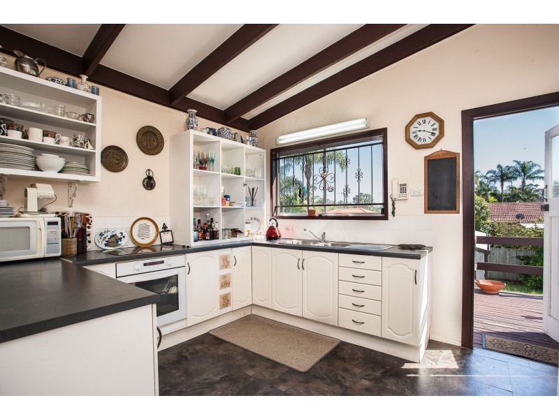 90 Griffith Road, Scarborough QLD 4020