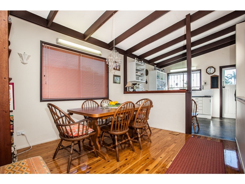 90 Griffith Road, Scarborough QLD 4020