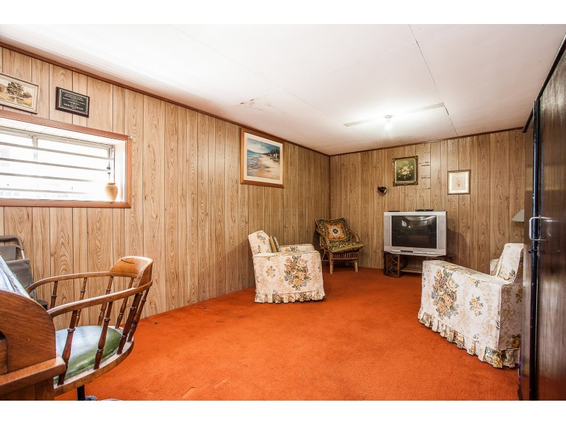 90 Griffith Road, Scarborough QLD 4020