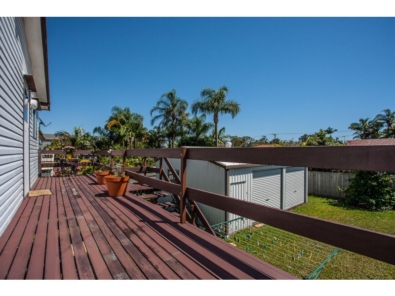 90 Griffith Road, Scarborough QLD 4020