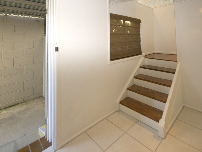 6 View Street, Woody Point QLD 4019