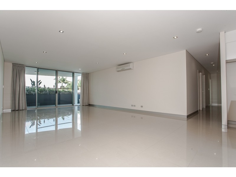 36/17 Marine Parade, Redcliffe QLD 4020