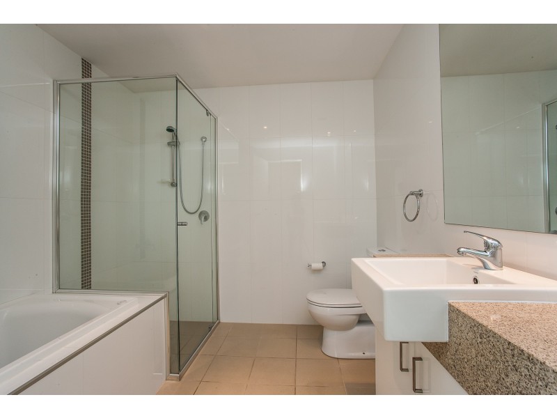 36/17 Marine Parade, Redcliffe QLD 4020