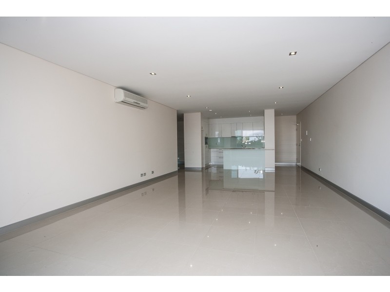 36/17 Marine Parade, Redcliffe QLD 4020