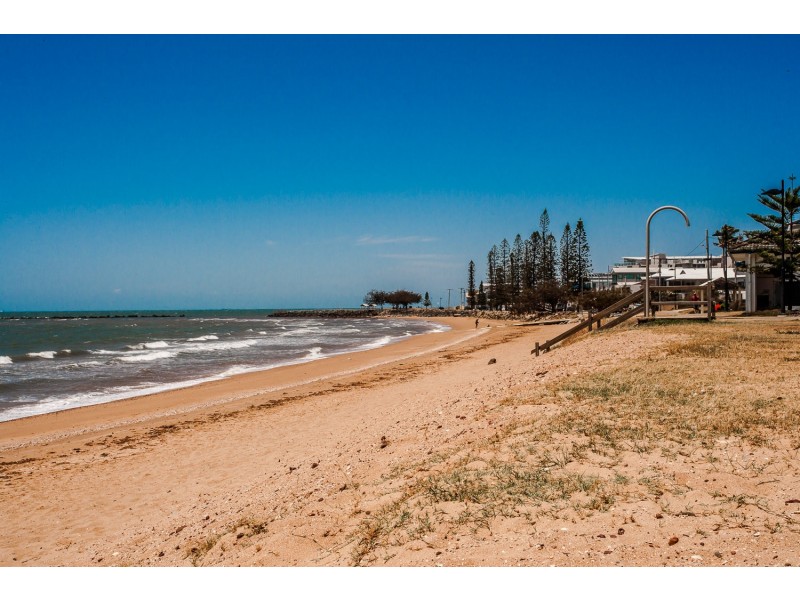 12 Griffith Road, Scarborough QLD 4020