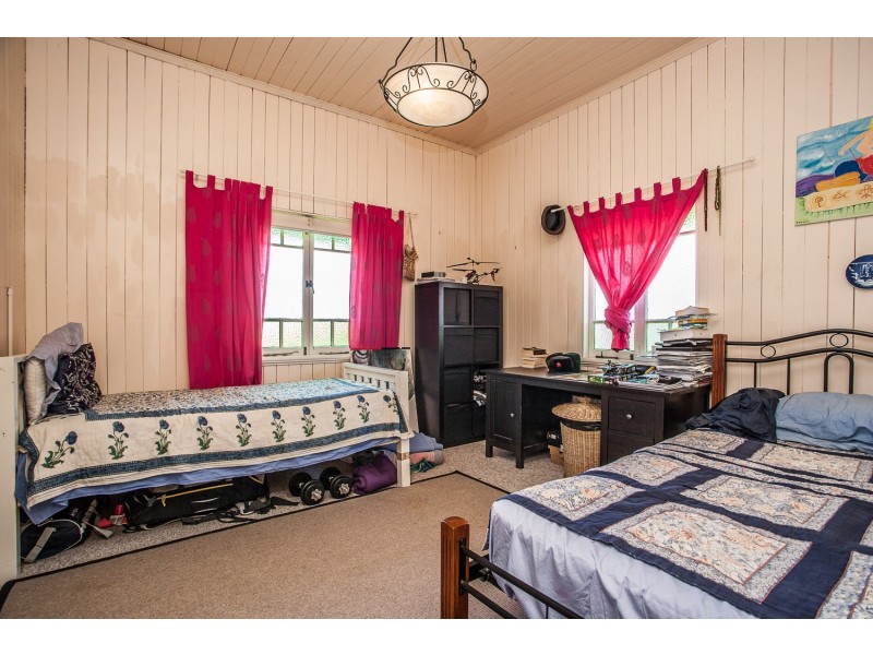 25 Tramore Street, Margate QLD 4019