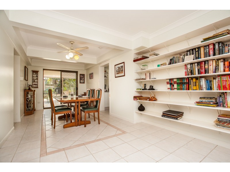78 King Street, Woody Point QLD 4019