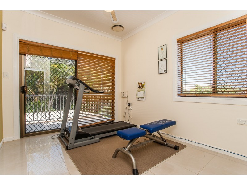 78 King Street, Woody Point QLD 4019