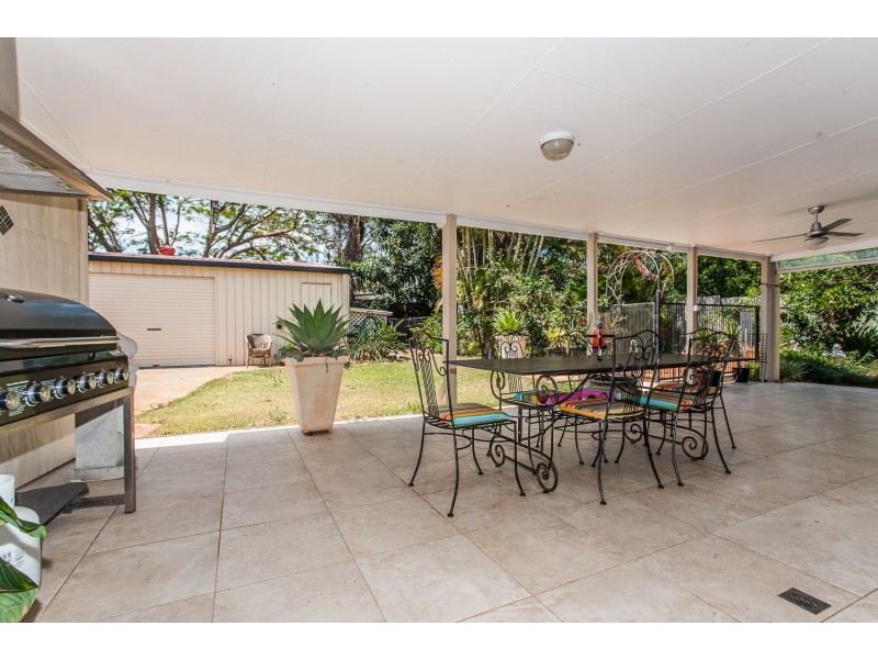 78 King Street, Woody Point QLD 4019