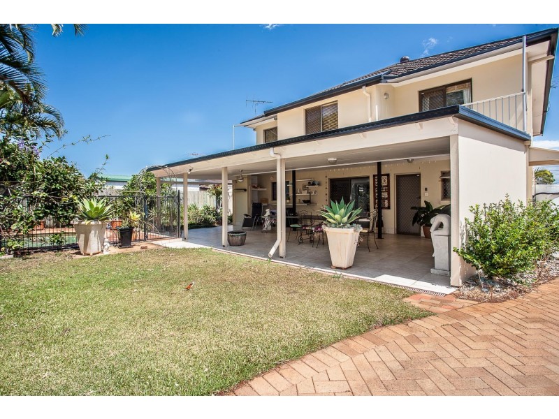 78 King Street, Woody Point QLD 4019