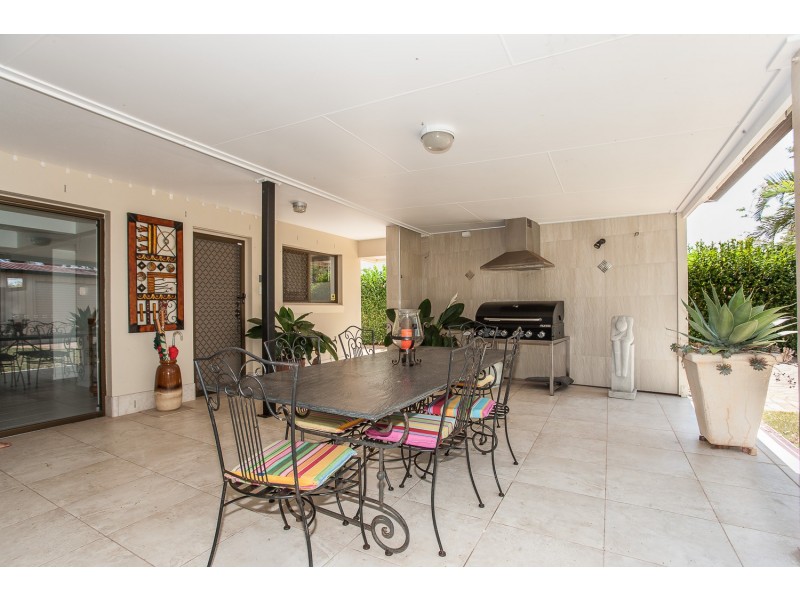78 King Street, Woody Point QLD 4019