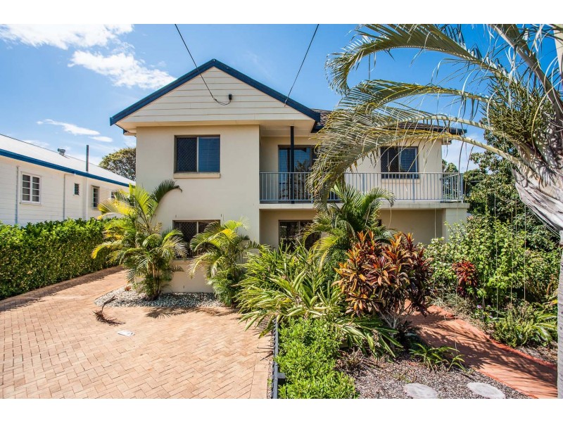78 King Street, Woody Point QLD 4019