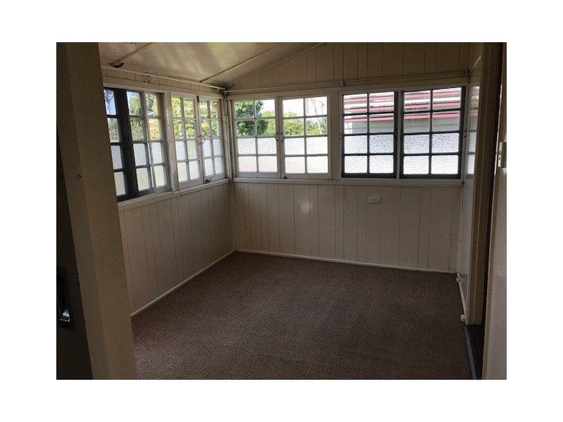 35 McLennan Street, Woody Point QLD 4019