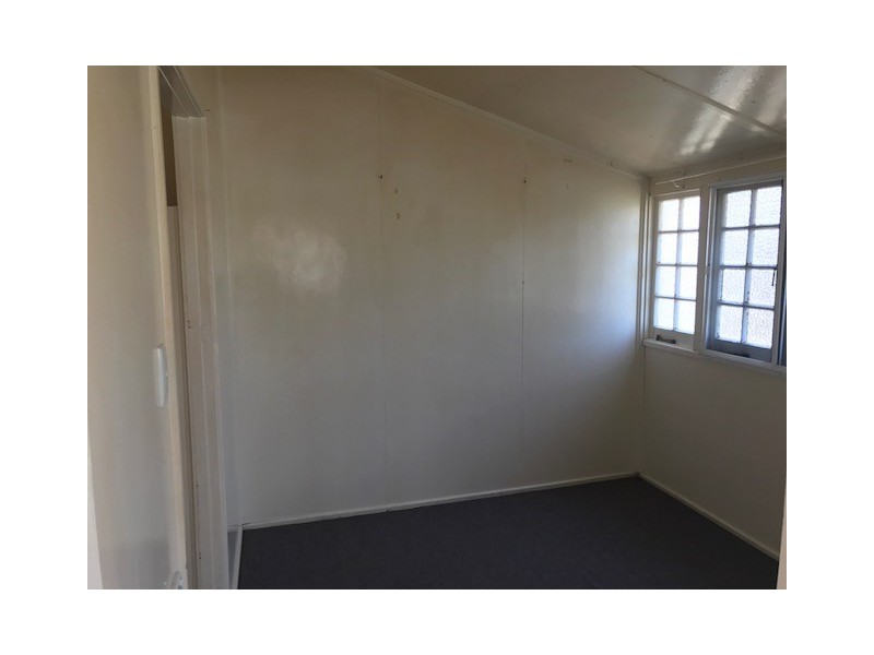 35 McLennan Street, Woody Point QLD 4019