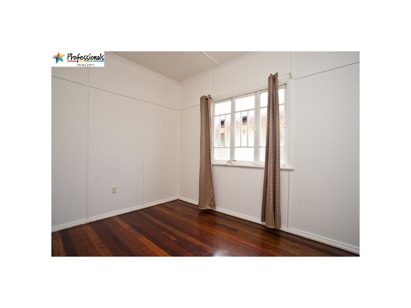 71 King Street, Woody Point QLD 4019
