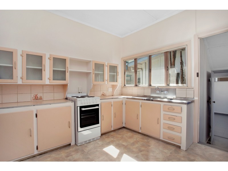 44 Bailey Street, Woody Point QLD 4019