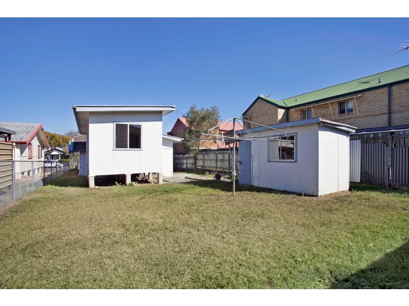 44 Bailey Street, Woody Point QLD 4019