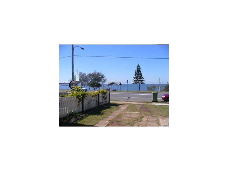 2/32 Hornibrook Esplanade, Clontarf QLD 4019