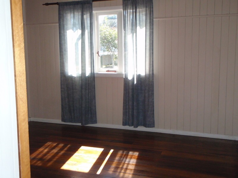 11 Hale Street, Margate QLD 4019