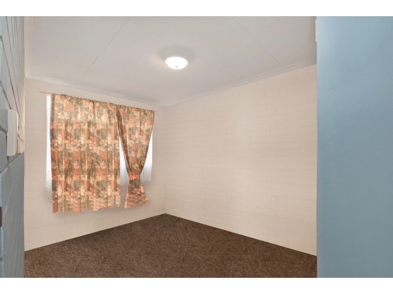 2/124 Hornibrook Esplanade, Clontarf QLD 4019