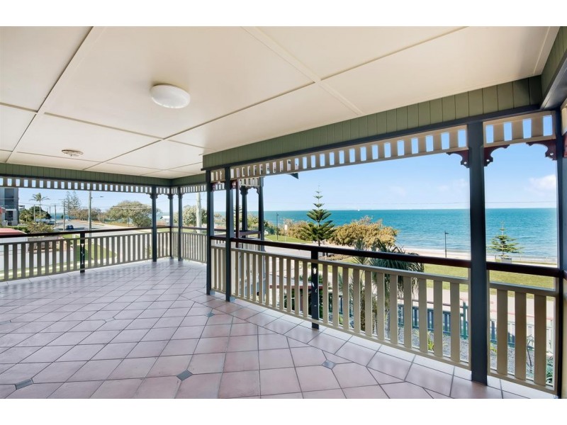 125 Flinders Parade, Scarborough QLD 4020