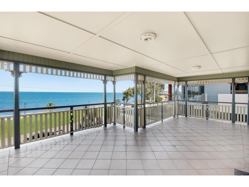 125 Flinders Parade, Scarborough QLD 4020