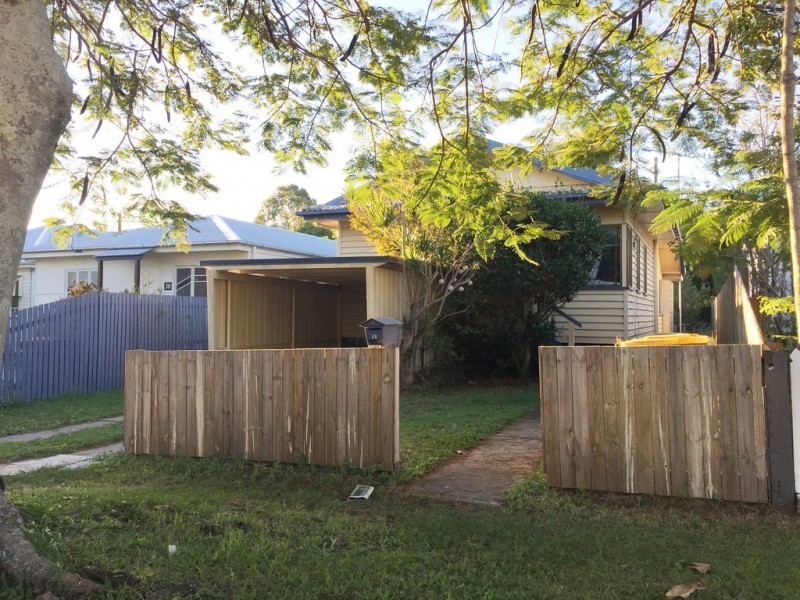 28 Annie Street, Woody Point QLD 4019