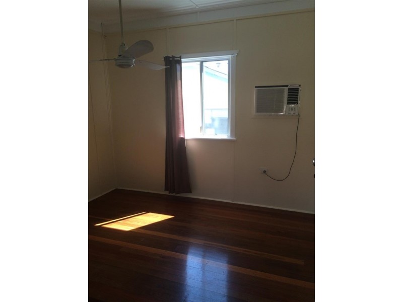 26 Annie Street, Woody Point QLD 4019