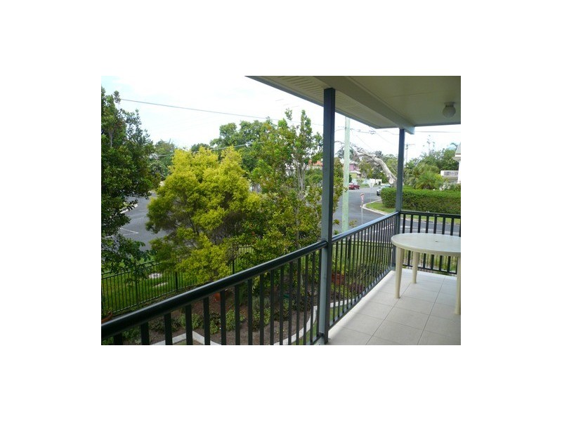 3/17 Bailey Street, Woody Point QLD 4019