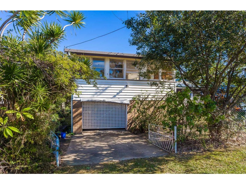 3 Kate Street, Woody Point QLD 4019