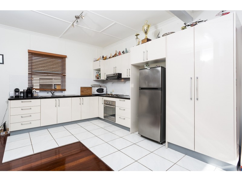 3 Kate Street, Woody Point QLD 4019