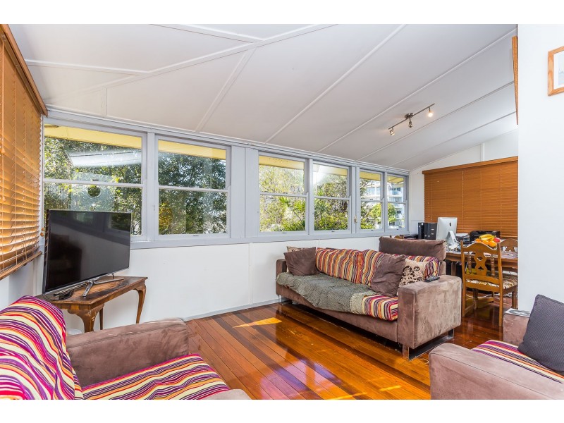 3 Kate Street, Woody Point QLD 4019