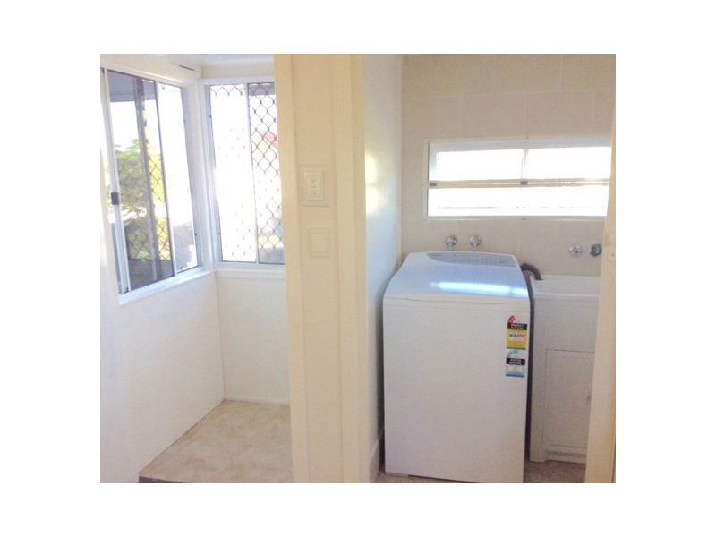 2/104 Maine Road, Clontarf QLD 4019