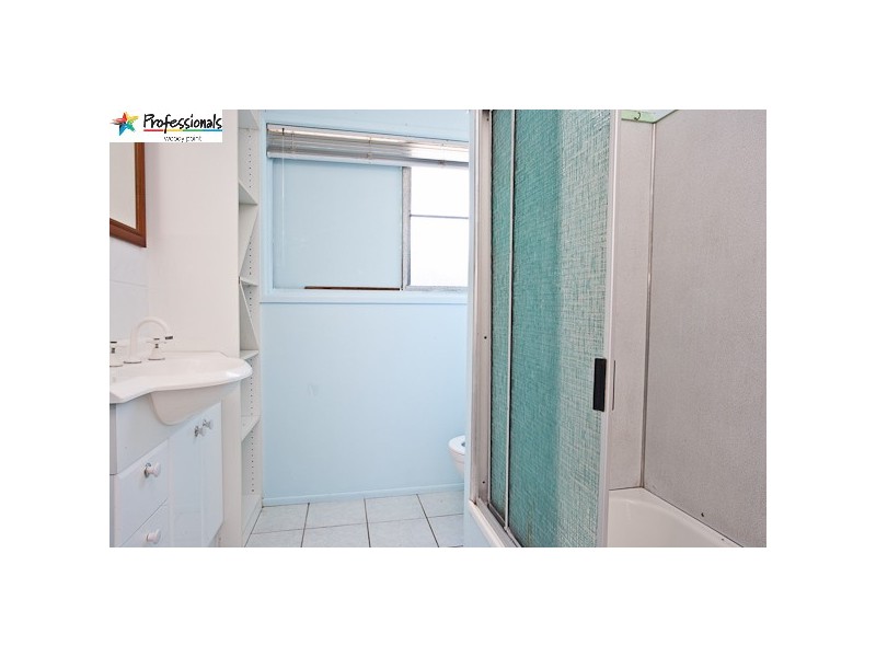 65 Chatham Street, Margate QLD 4019