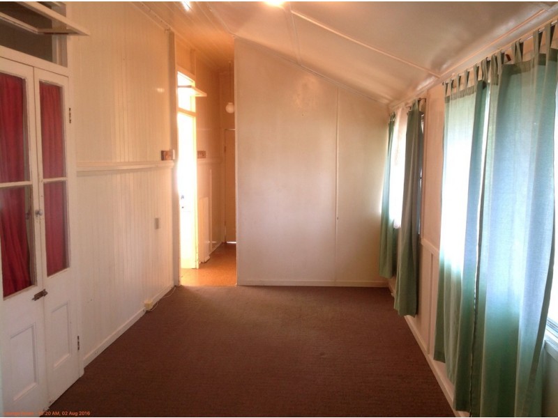 2/144 MacDonnell Road, Margate QLD 4019