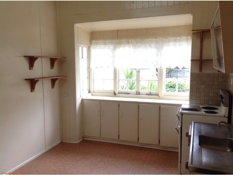 2/144 MacDonnell Road, Margate QLD 4019