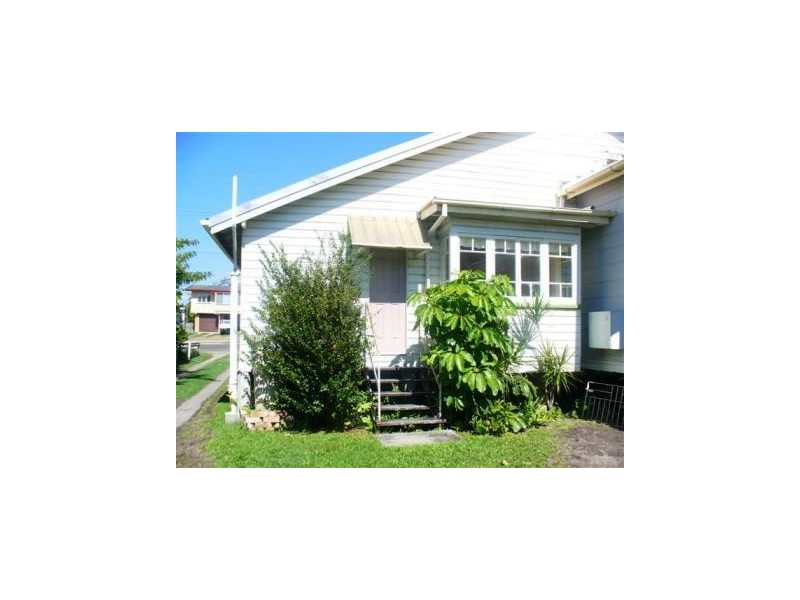 2/144 MacDonnell Road, Margate QLD 4019