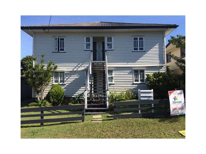 2/4 Vernon Street, Clontarf QLD 4019