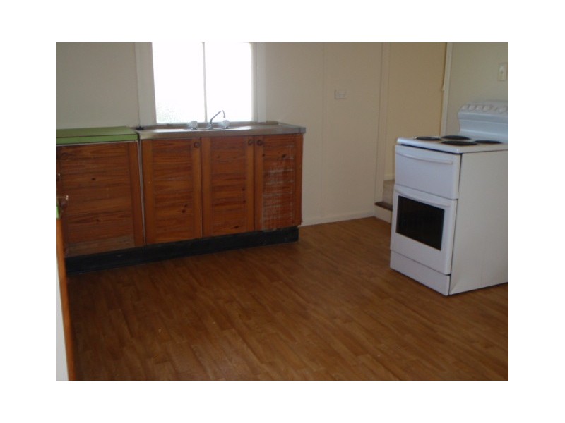 458 Oxley Avenue, Redcliffe QLD 4020