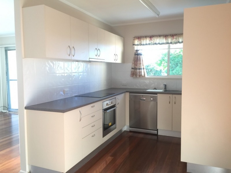 37 Georgina Street, Woody Point QLD 4019