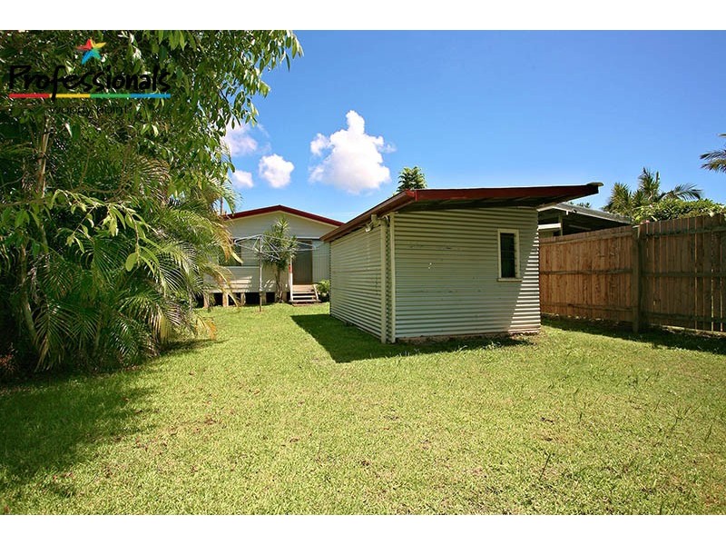30 Donald Street, Woody Point QLD 4019